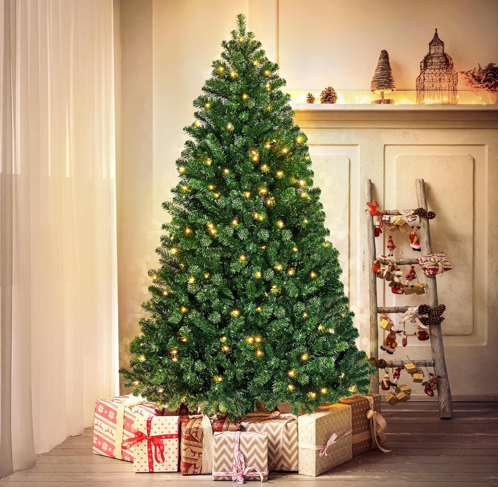 The Evergreen Royale™ Pre-Lit Christmas Tree